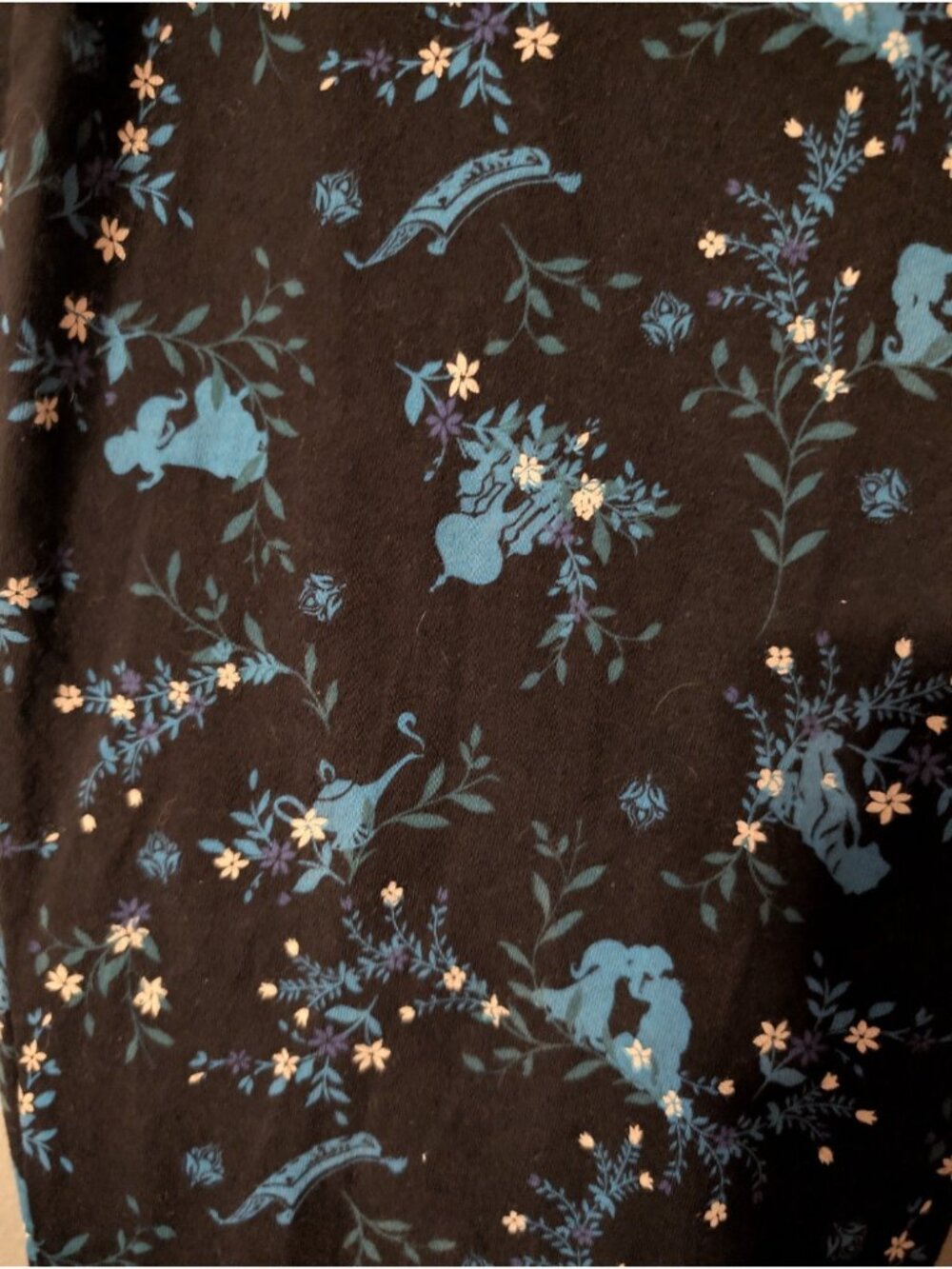Disney Torrid Womens Size 2/2X Aladdin Floral Leggings Black Blue Magic Carpet - Picture 3 of 5